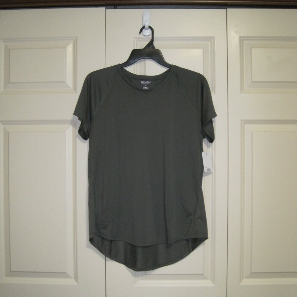 NWT Tek gear work out top sz L